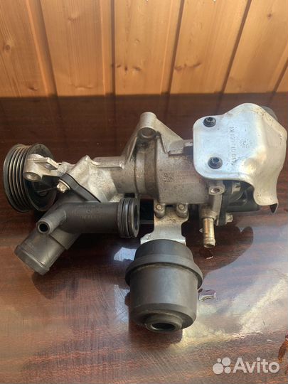 Помпа мерседес GLA 2.5