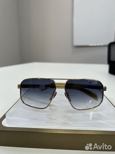 Солнцезащитные очки David Beckham