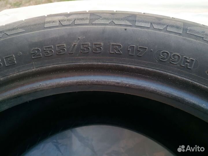 Michelin Pilot HX MXM4 235/55 R17