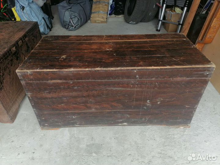 Сундук деревянный старинный