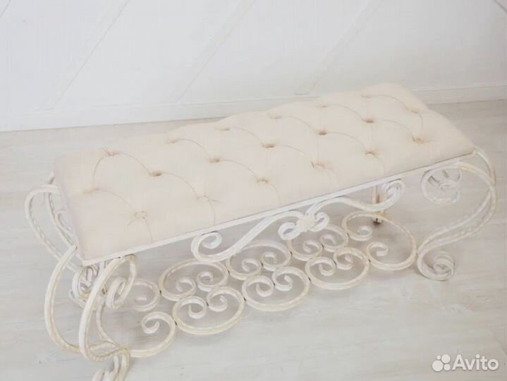 Пуфики и банкетки