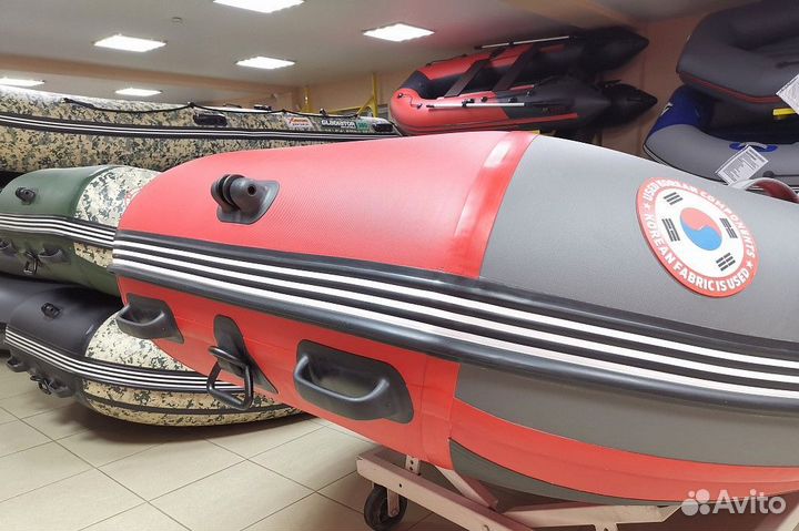 Лодка mishimo PRO 370 В красном цвете