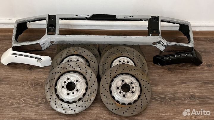 Тормазные диски M5 оригинал, Бампер от гелика