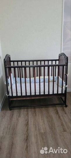 Детская кроватка