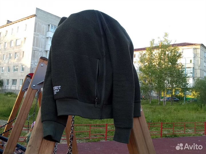 Кофта Брэда пита