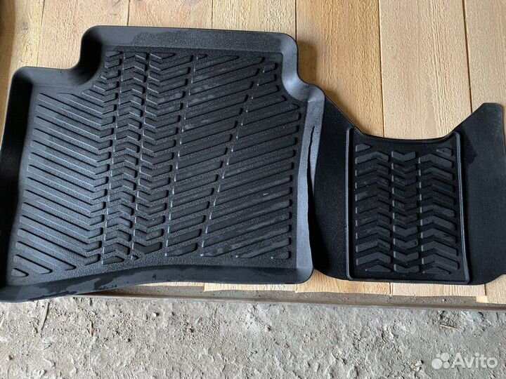 Автомобильные коврики резиновые