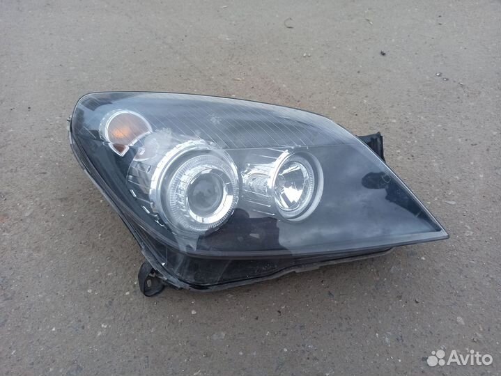 Opel astra h фара