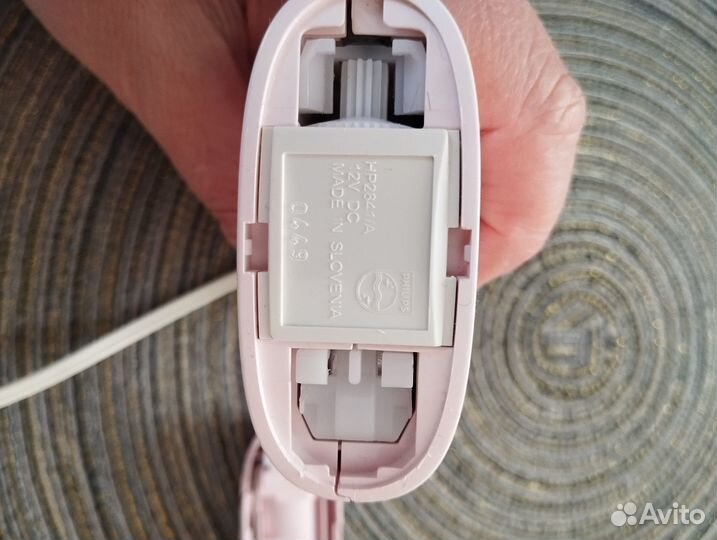На доставке. Эпилятор philips новый Словения