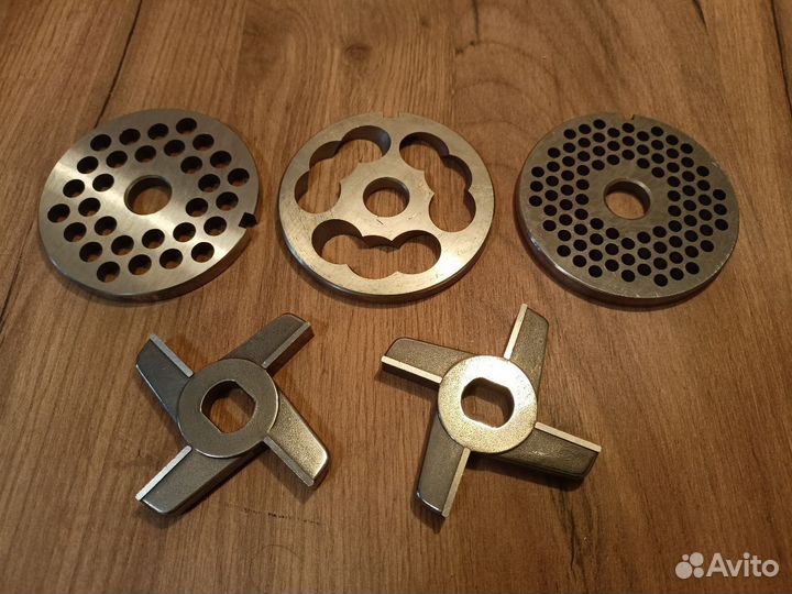 Комплект ножей и решеток для мясорубки мим-300