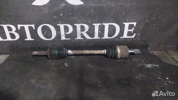 Короткий привод Hyundai Solaris 2011год