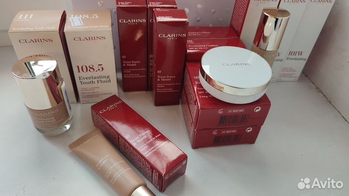 Clarins тональный крем и румяна