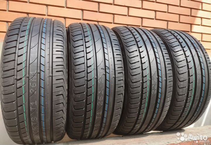 Charmhoo Sports T1 245/35 R19