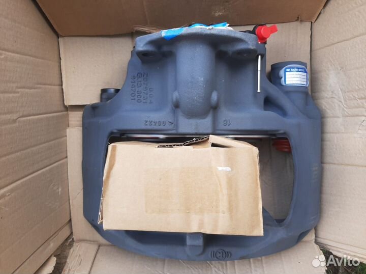 Суппорт тормозной левый 22,5 Scania 4 Series