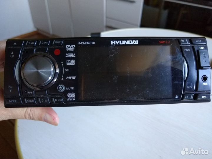 Магнитола Hyundai H-CMD4010