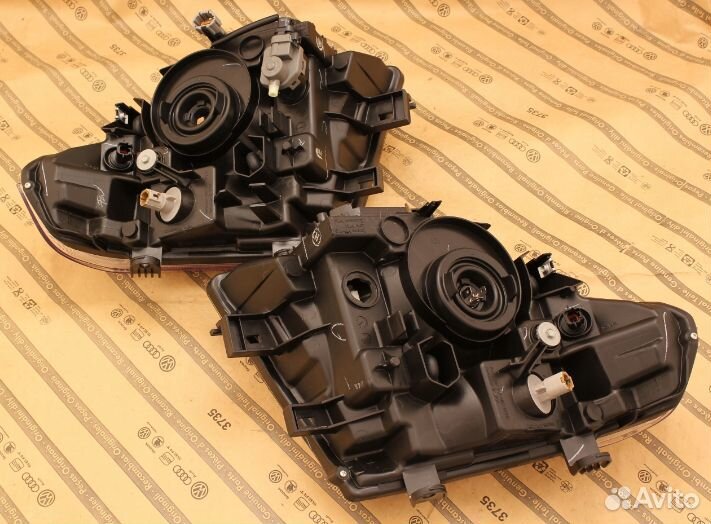 Фара фары nissan navara D40 05-10