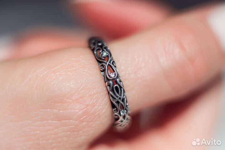 Обручальные парные кольца в белом золоте