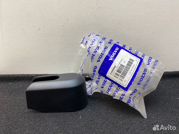 Крышка поводка стеклоочистителя Volvo XC40 2017+
