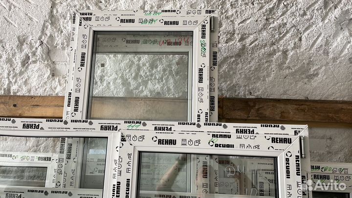 Готовые пластиковые окна 550/680 мм