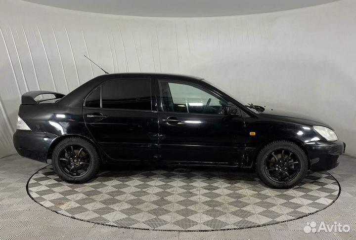 Mitsubishi Lancer 2.0 МТ, 2006, 300 000 км