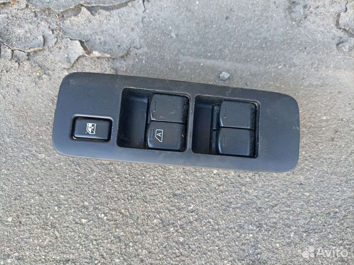 Блок стеклоподъёмников Nissan Qashqai J10 06-13г