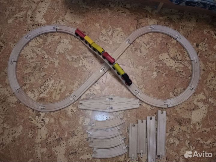 Железная дорога IKEA из дерева