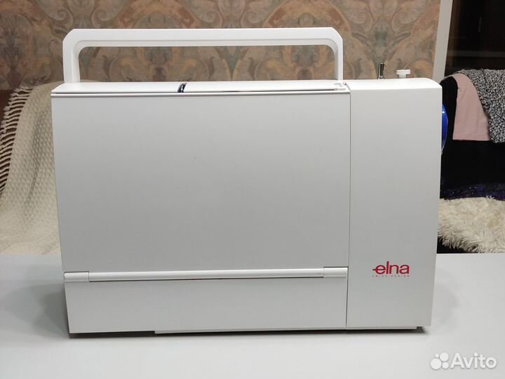Швейная машина Elna Lotus