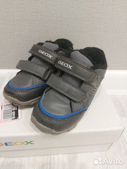 Демисезонные кроссовки для мальчика Geox 23 размер