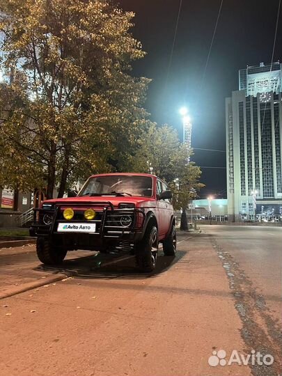 LADA 4x4 (Нива) 1.7 МТ, 2005, 130 000 км