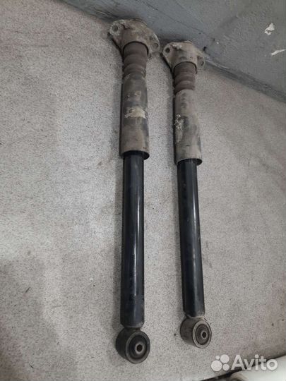 Стойки задние для Volkswagen Golf 4 Bora