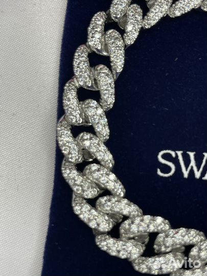 Браслет с кристаллами Swarovski