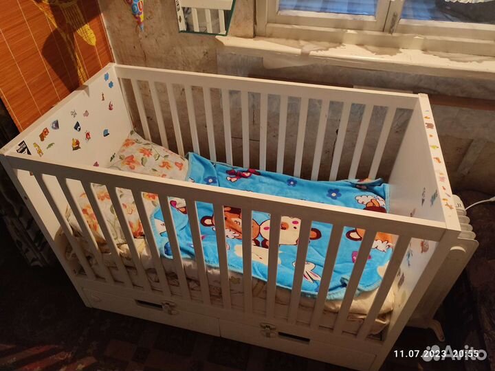 Детская кроватка
