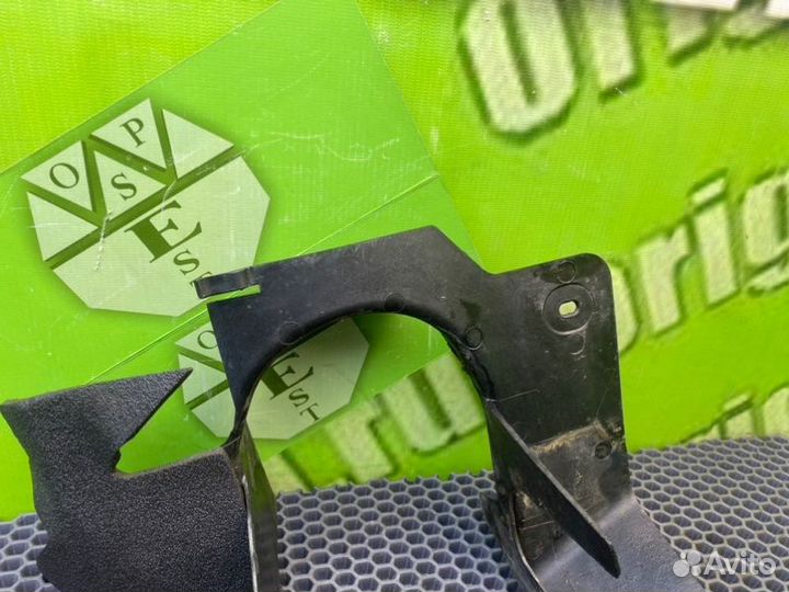 Пыльник рулевой рейки Audi A6 C5 avant BDH 2.5TDI