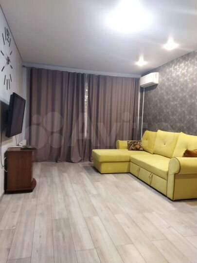 2-к. квартира, 70 м², 2/5 эт.