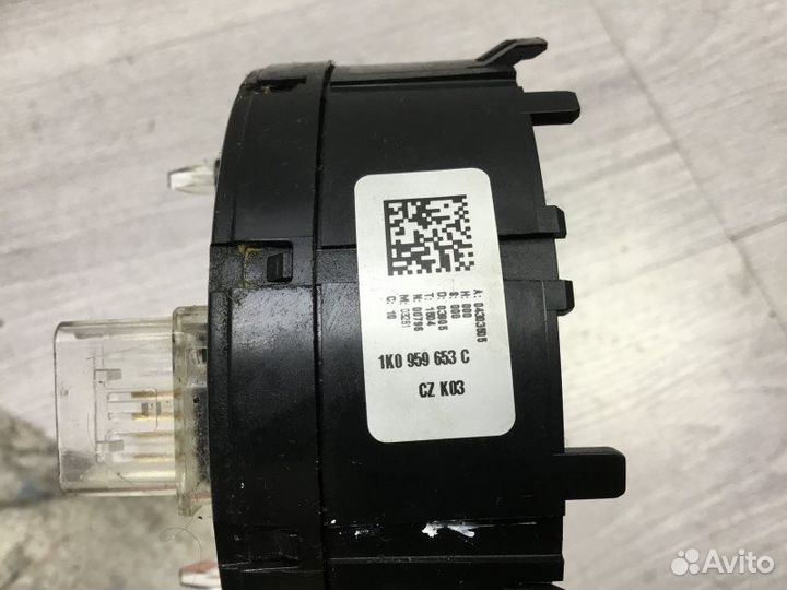 Шлейф руля Volkswagen Golf 1.6 2005