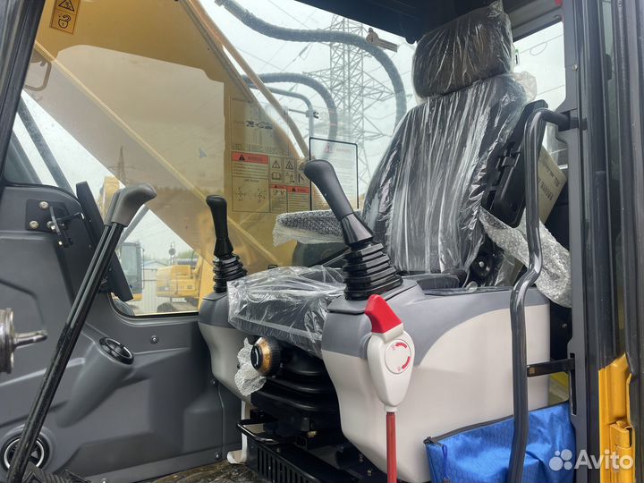 Гусеничный экскаватор BEEZONE B220NEW, 2023