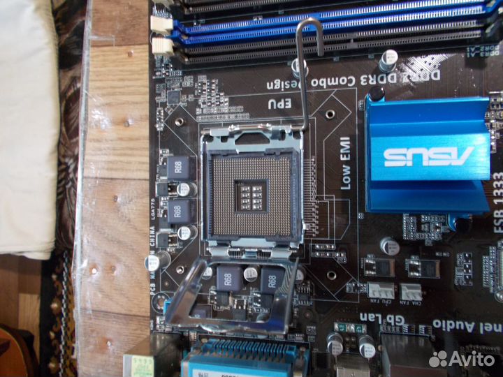 Материнская плата