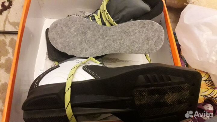 Лыжные ботинки детские 32