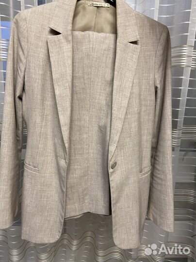 Школьный костюм