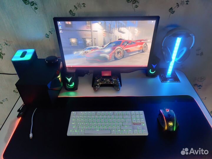 Компьютер с периферией