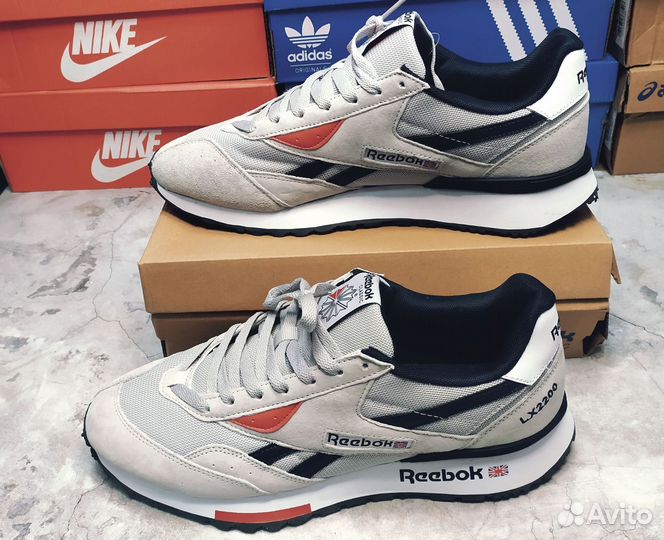 Кроссовки Reebok LX2200