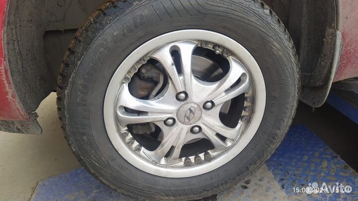 Goodyear Vector 4Seasons Gen-2 175/70 R14 84T