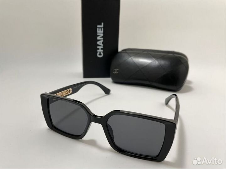 Солнечные очки Chanel