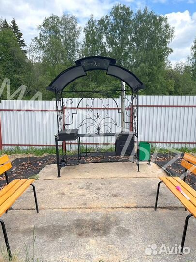 Кованные мангалы с крышей