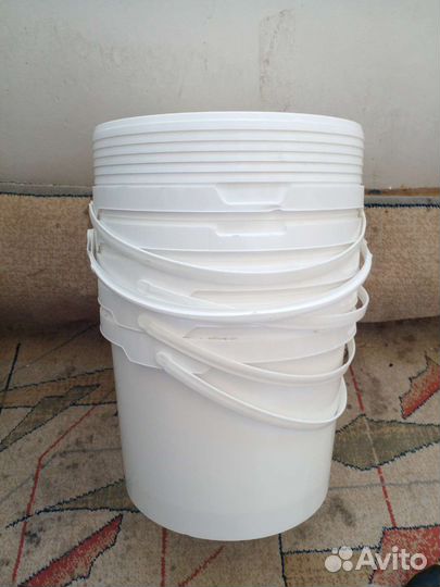 Ведро пластиковое с крышкой 10л