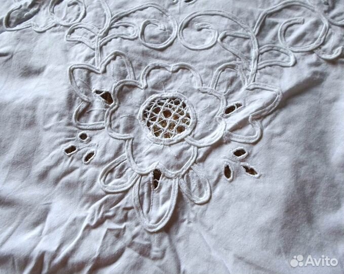 Салфетка-столешница. 100% Х/Б. Ручная работа. Пери
