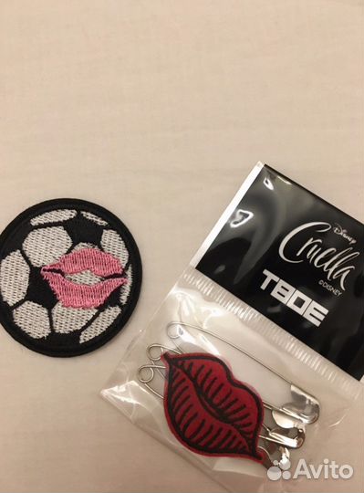 Наклейки на ногти,лаки,аксессуары