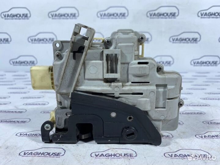 Замок двери задний левый Audi Q7 4.2 BAR 2006