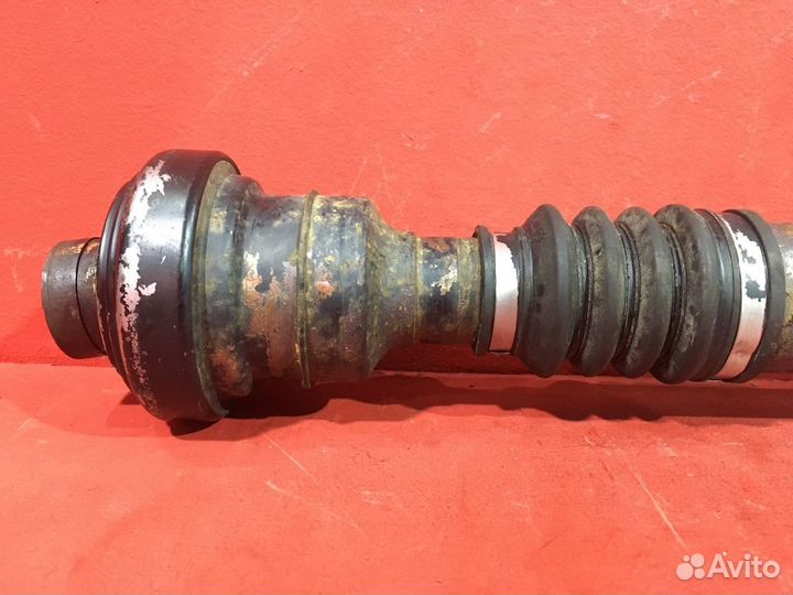 Карданный вал передний Volkswagen Touareg 2 (Nf)