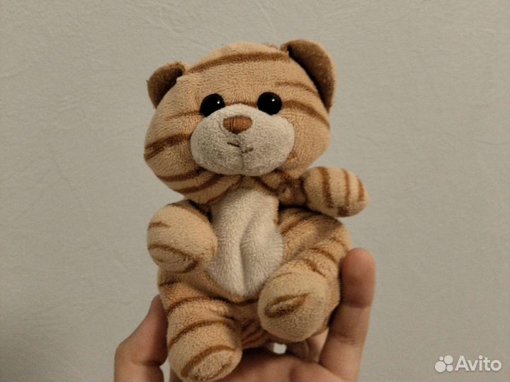 Плюшевый тигренок