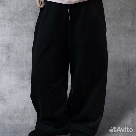 Спортивные штаны широкие type balenciaga